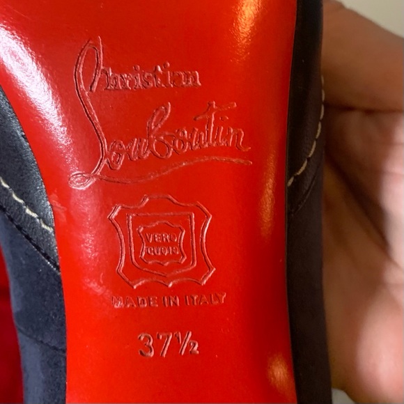 Authentic Christian Louboutin Sexy Office Pumps - Picture 5 of 5